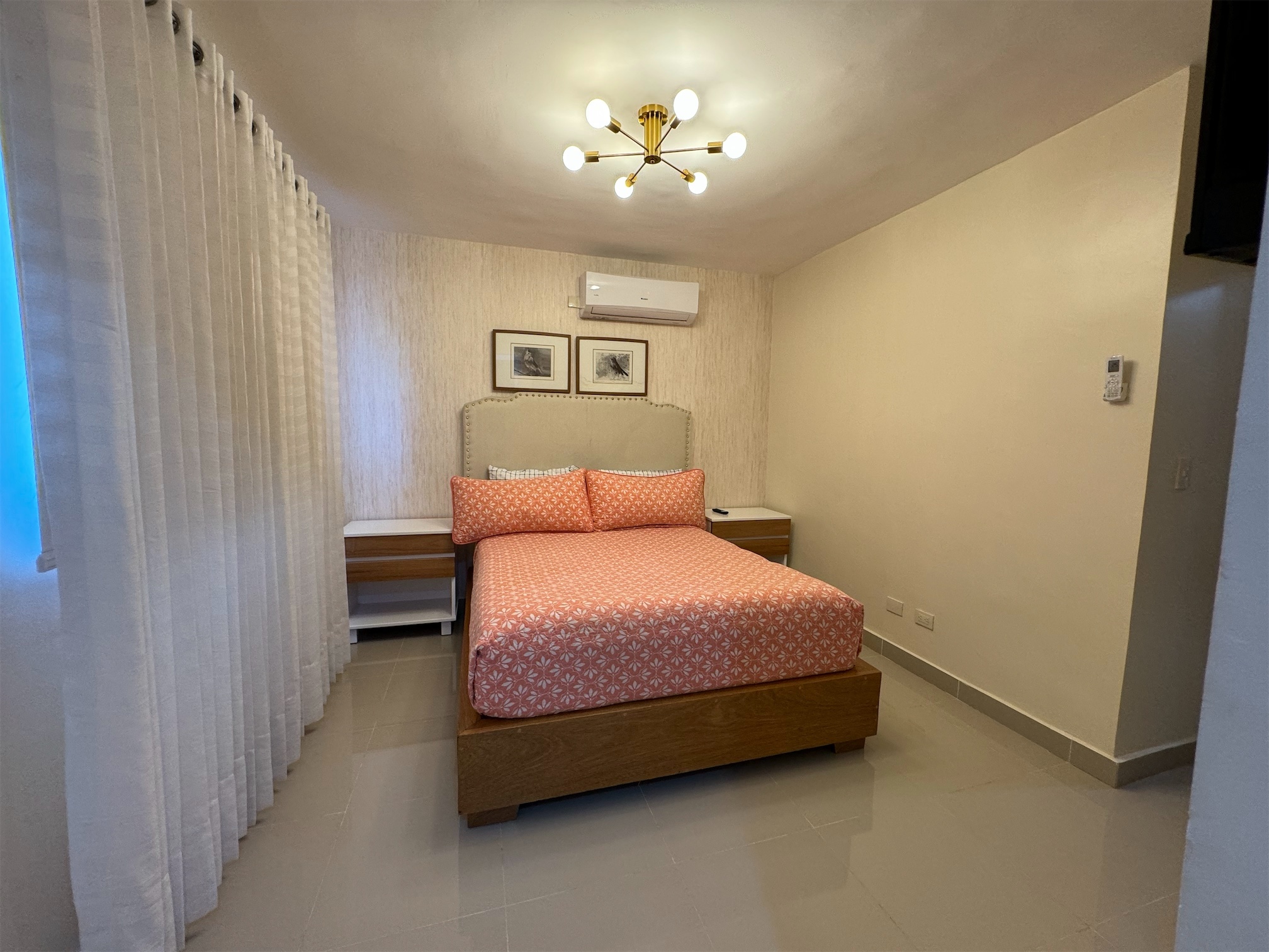 apartamentos - Vendo en residencial mediterráneo un ap y un PH  6