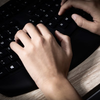 computadoras y laptops - TECLADO KLIPX MAJESTIK USB, ERGONOMICO, MULTIMEDIA, CON SCROLL,BLACK, ESPAÑOL 3