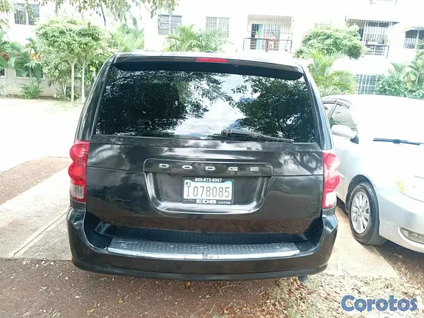 jeepetas y camionetas - DODGE cARAVAN 2012 SXT 13