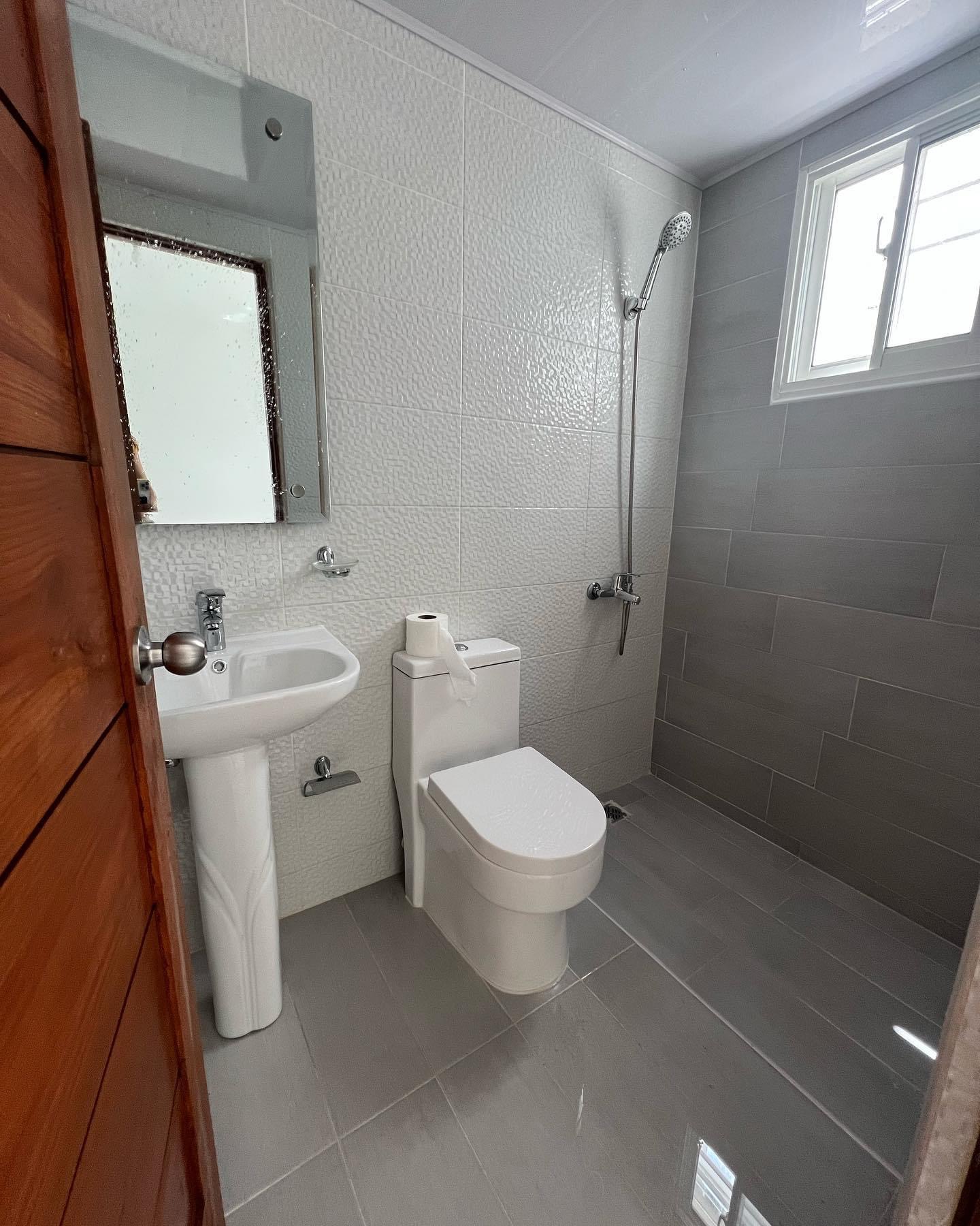 apartamentos - Vendo en residencial palma real primer nivel 3