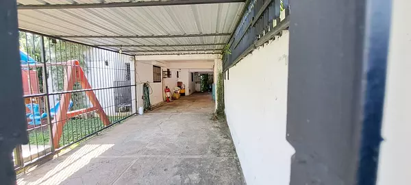 casas - Propiedad céntrica en alquiler 3