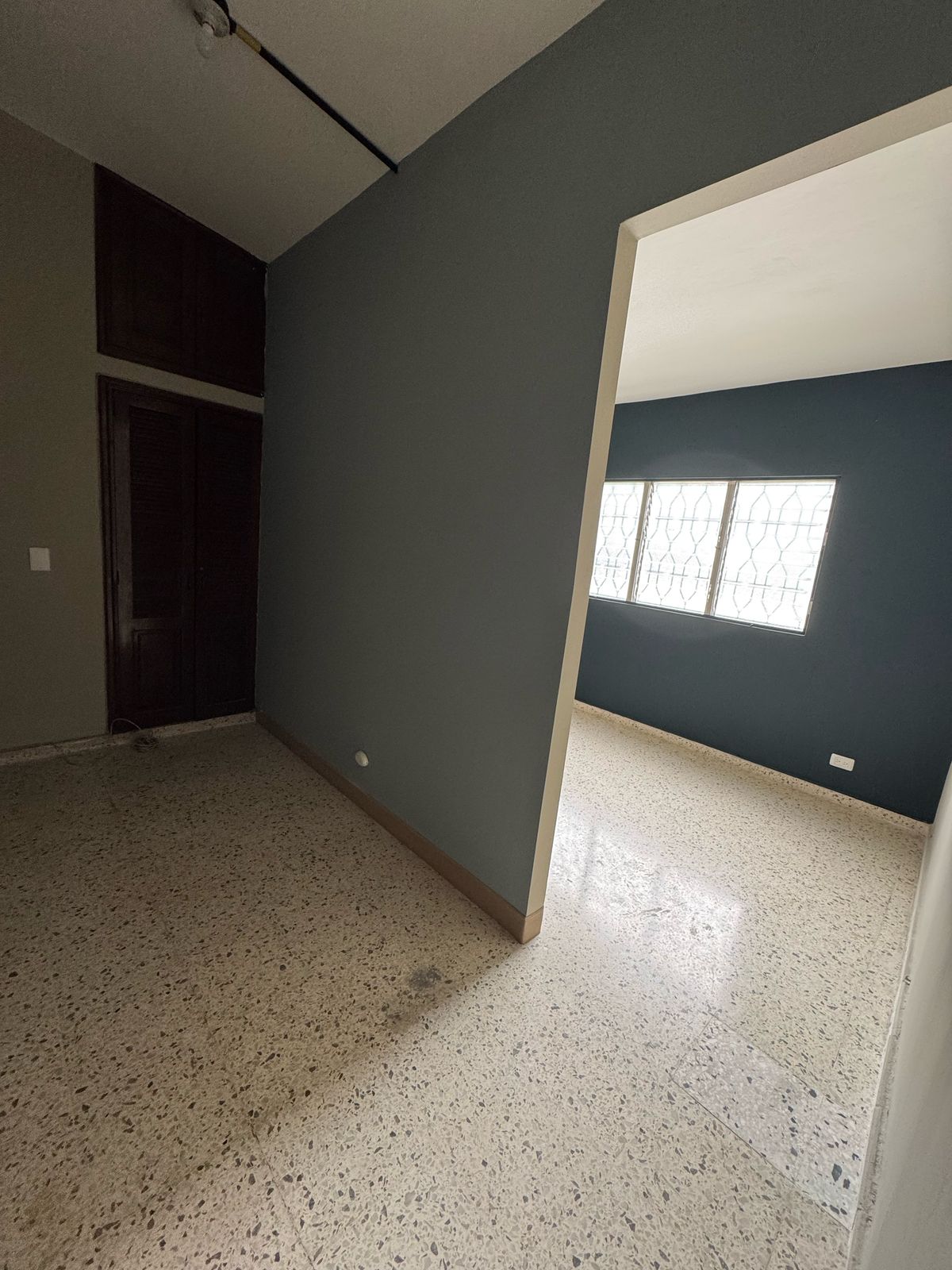 oficinas y locales comerciales - Segundo Piso En Piantini Próximo a Plaza Central 5