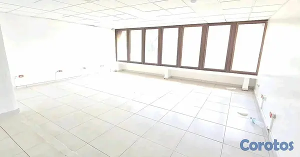 oficinas y locales comerciales - ALQUILÓ local para oficinas corporativo o call center  3