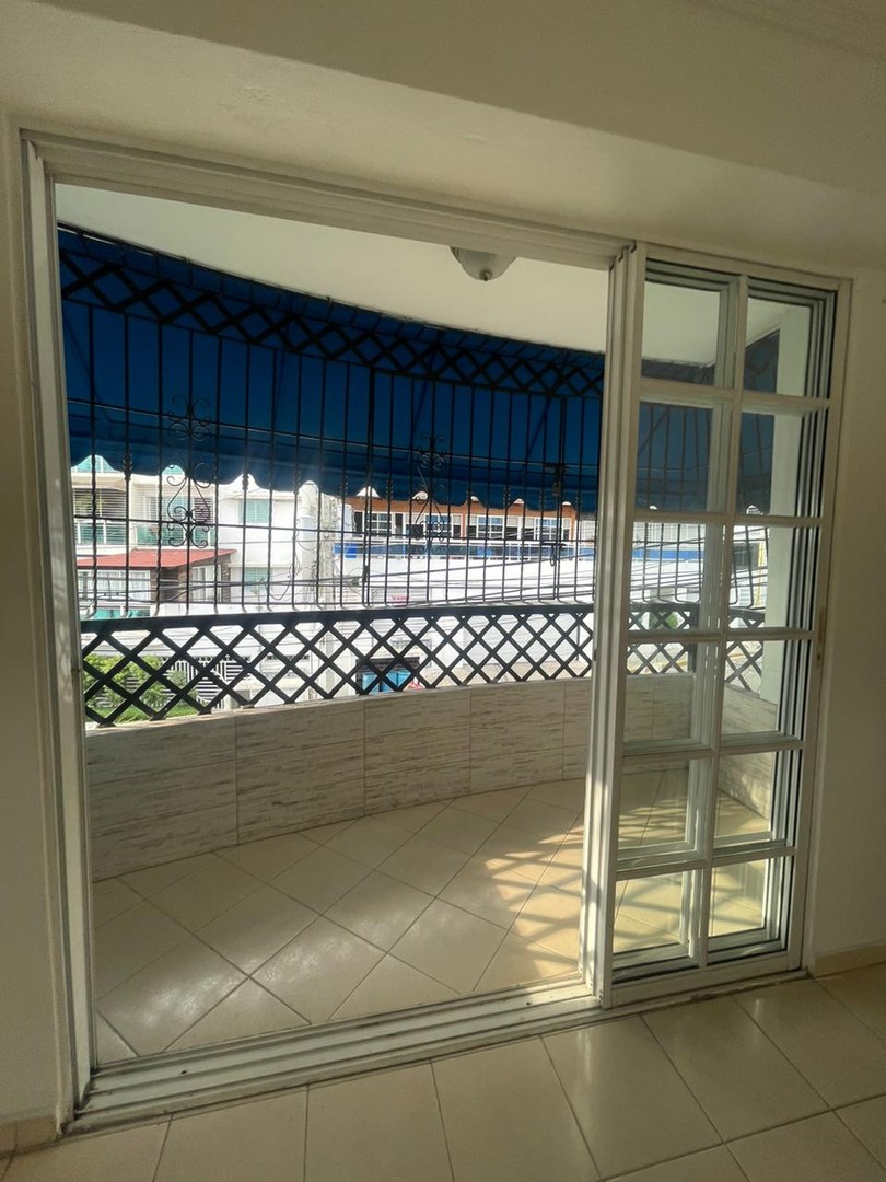 apartamentos - Apto en El Millon
RD$9.5MM
135 m^2
Edificio 4 niveles, 1er nivel parqueos SIN as 6