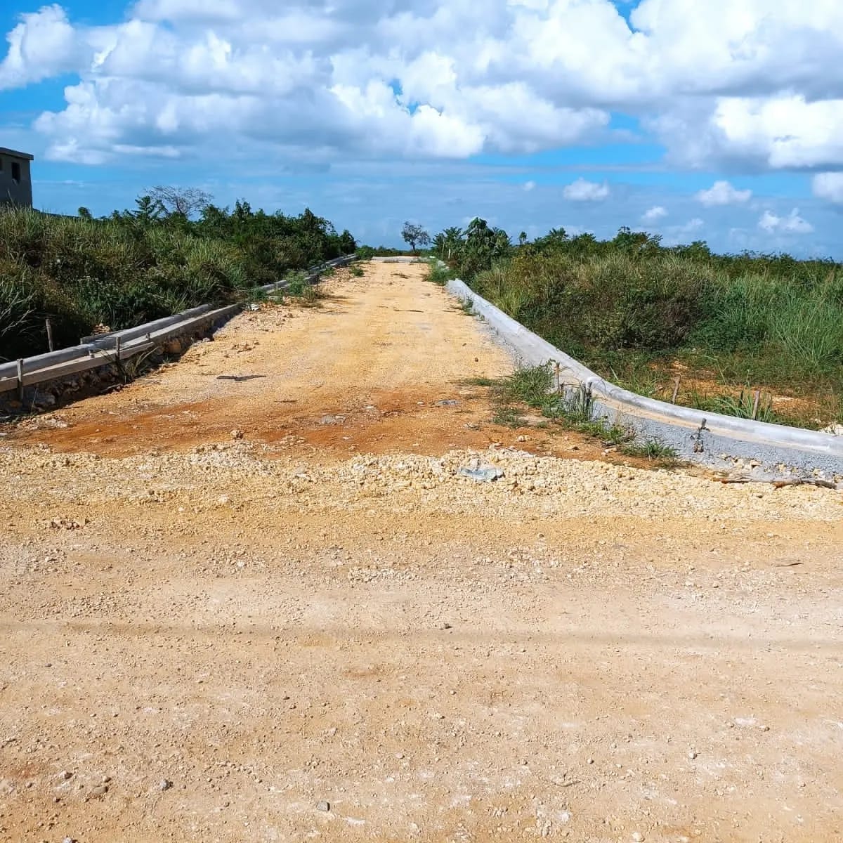 solares y terrenos - Solares en la avenida las Américas 5ta etapa Brisamar Santo Domingo 6