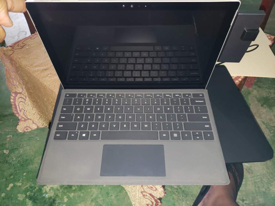 computadoras y laptops - Microsoft Surface 4 Pro