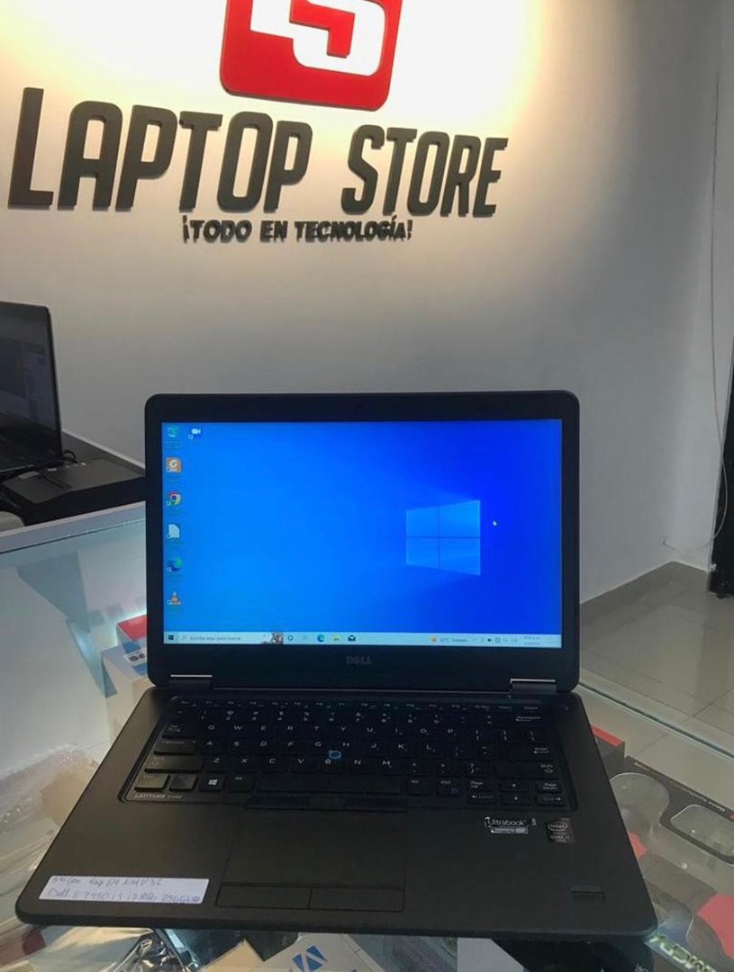 computadoras y laptops - Laptop Dell Latitude E7450 i7 5ta 16GB RAM 256GB SSD Windows 10 Pro Instalado 
