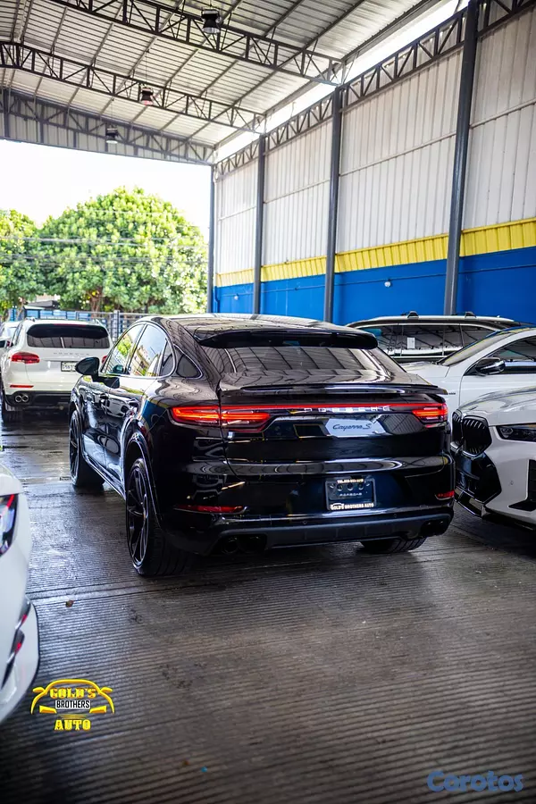 jeepetas y camionetas - Porsche Cayenne S Coupe 2021 Recien Importada  4
