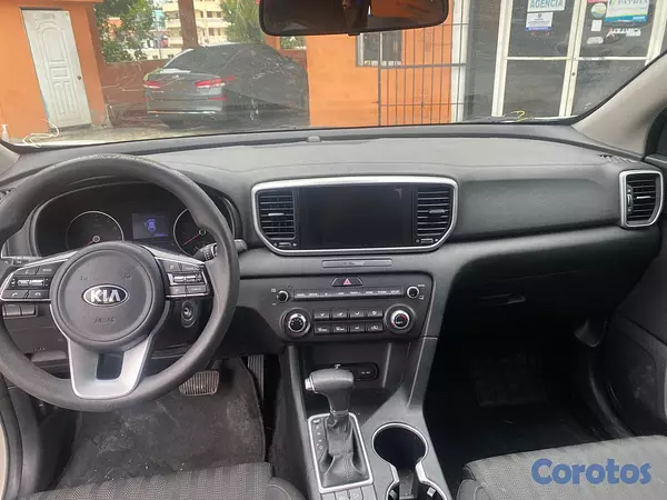 jeepetas y camionetas - Kia Sportage LX 2021 7