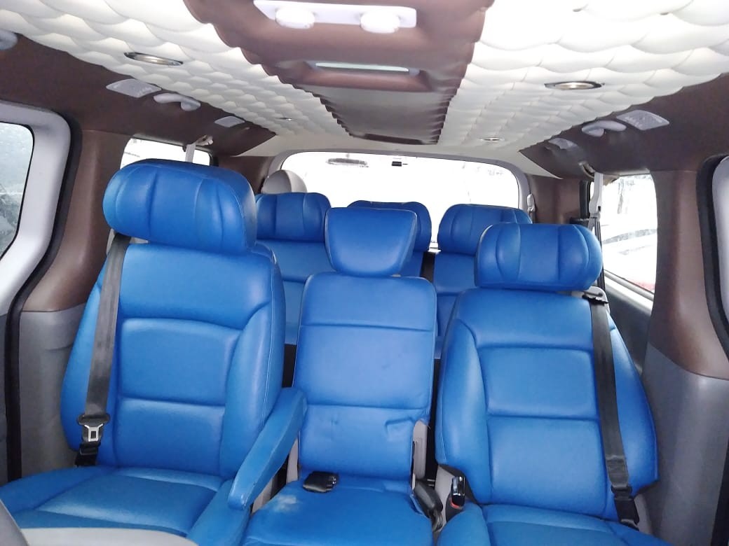 jeepetas y camionetas - HYUNDAI GRAND STAREX 2020 NEGRA 3