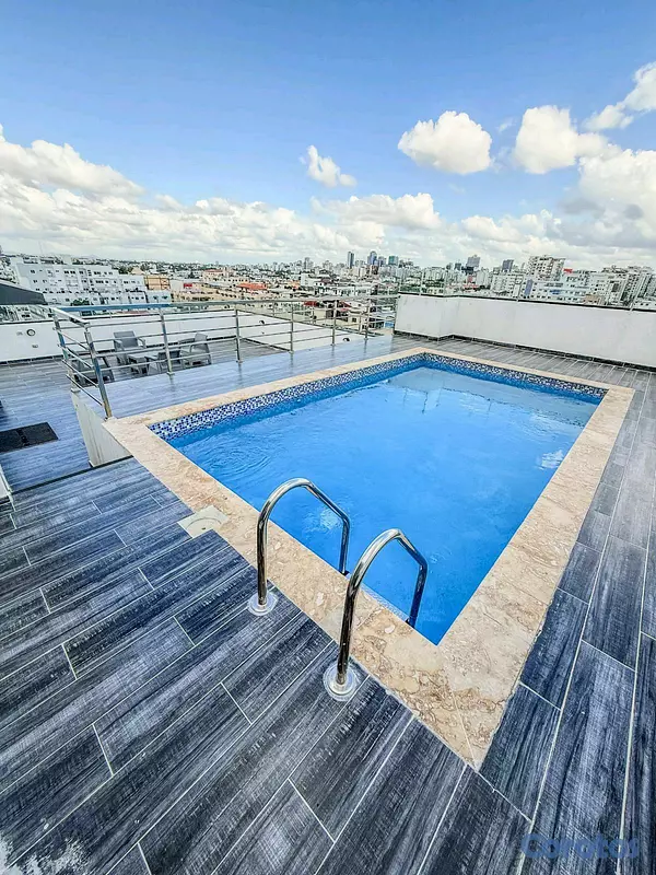 apartamentos - Venta de apartamento con terraza en El Millón 12