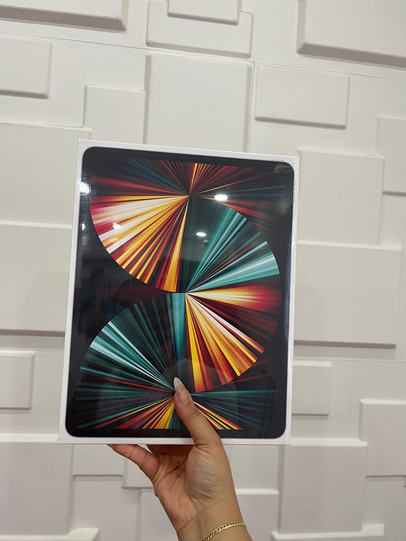 celulares y tabletas - IPAD PRO 5TH GENERACION 128GB 12.9-INCH WI-FI + CELL SILVER NUEVA-SELLADA