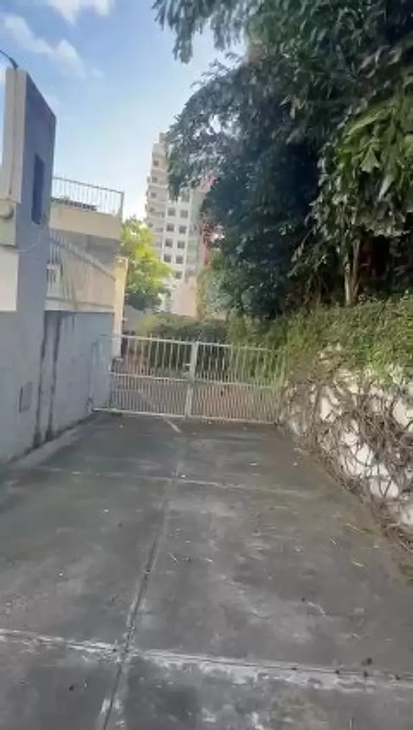 casas - Casa de dos Niveles en venta  en la Esperilla Santo Domingo 4