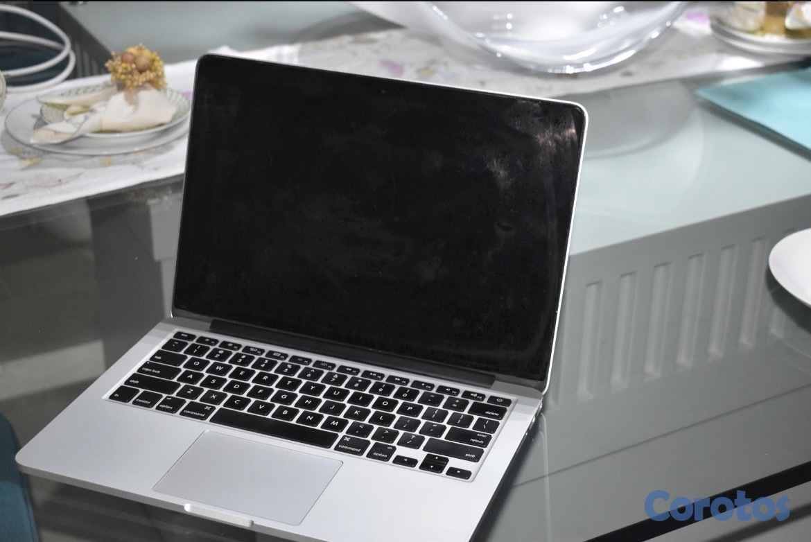 computadoras y laptops - Mackbook Pro 2015 Retina Pantalla 13 Pulgadas 3
