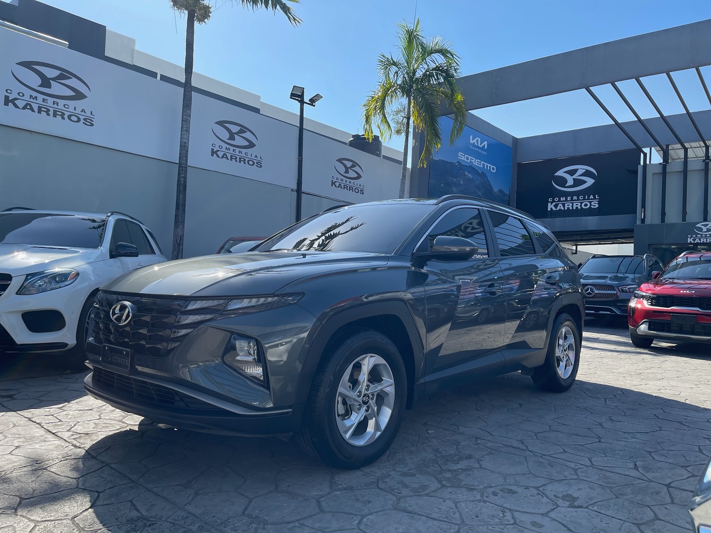 jeepetas y camionetas - Hyundai Tucson 2022 - COMO NUEVA!