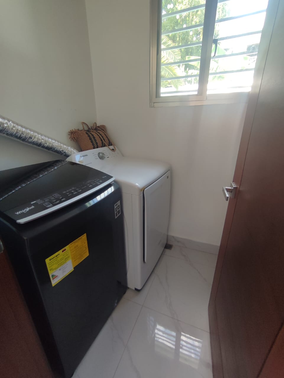 apartamentos - Apartamento 1er Nivel con Patio en Llanos de Gurab 6