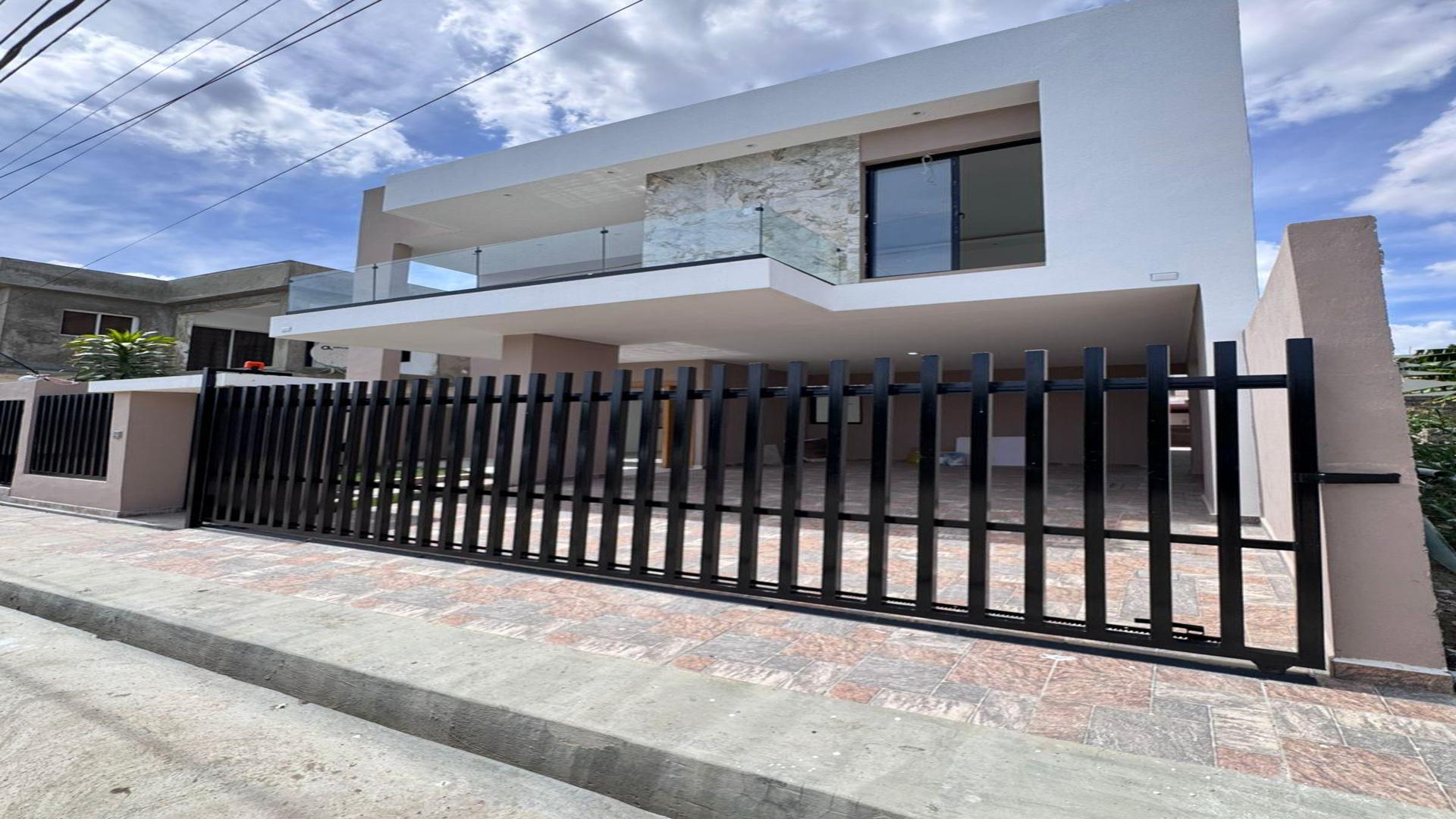 casas - CASA EN VENTA EN AV. 27 DE FEB, SANTIAGO