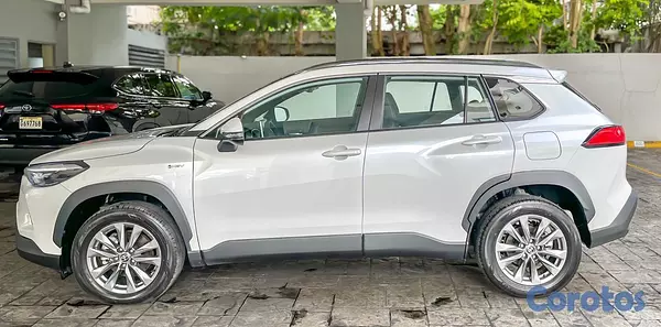 jeepetas y camionetas - Toyota Corolla Hybrido 2025 4
