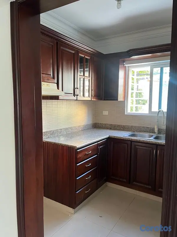 apartamentos - Apartamento en Alquiler en Bella Vista con terraza, 2do piso.
 2