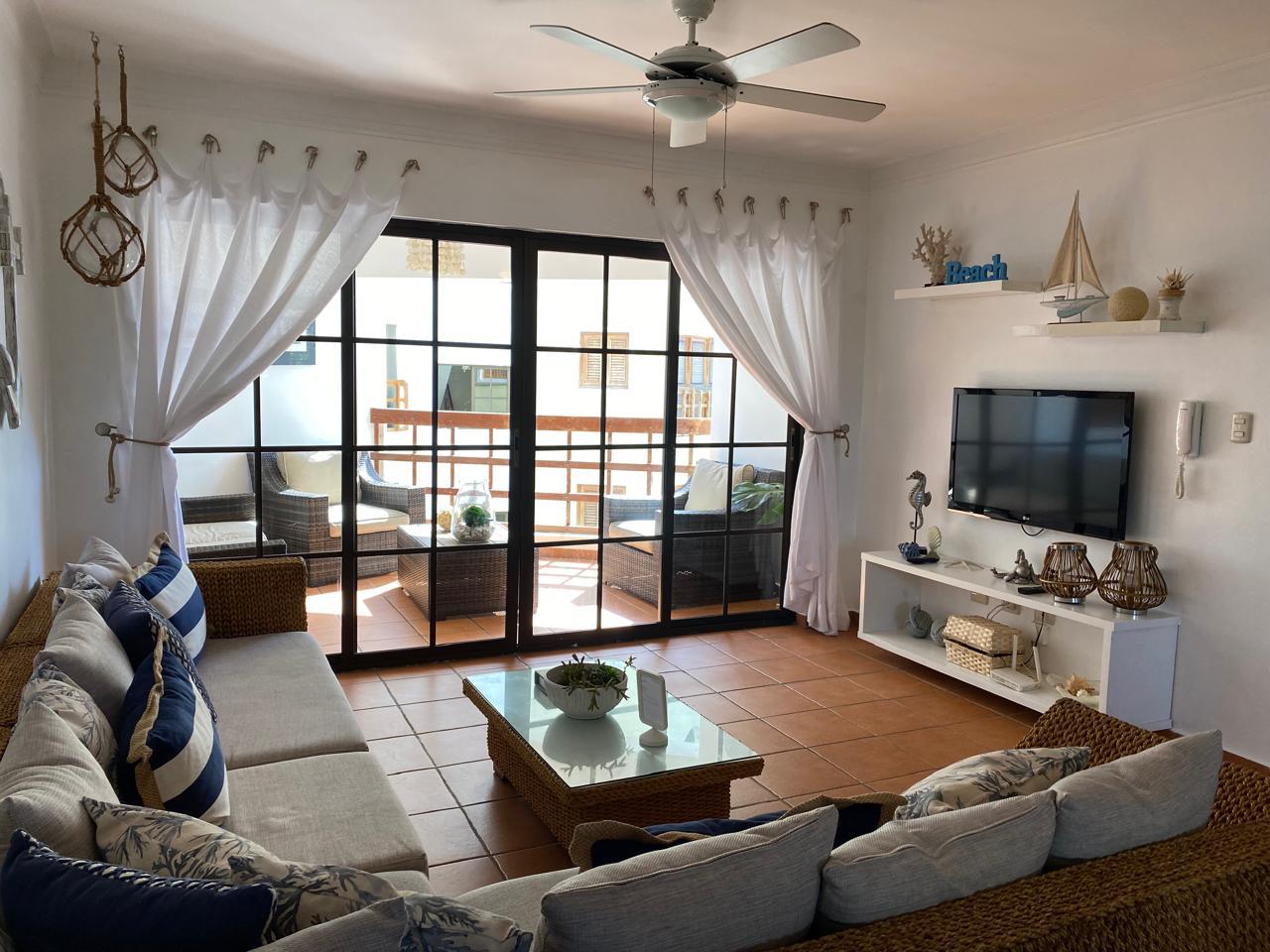 apartamentos -  Vendo un Apto de en Juan Dolio, linea de playa
