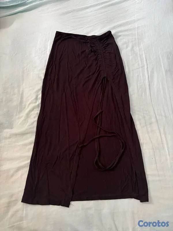 ropa para mujer - FALDA CON ABERTURA🖤 3