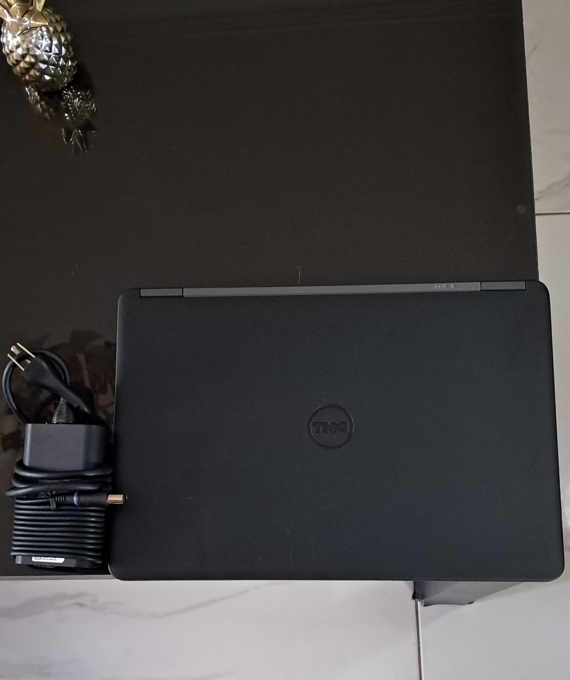 computadoras y laptops - Laptop Dell 7450 Ultrabook i5 16GB 400GB Intel SSD 2