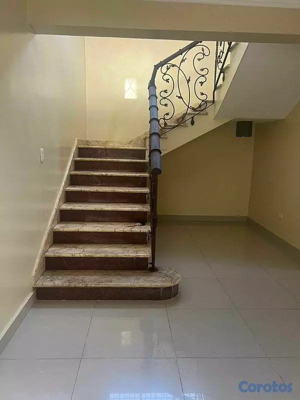 apartamentos - Penthouse en Venta, Amplio y cómodo  – Urb. Real,  3