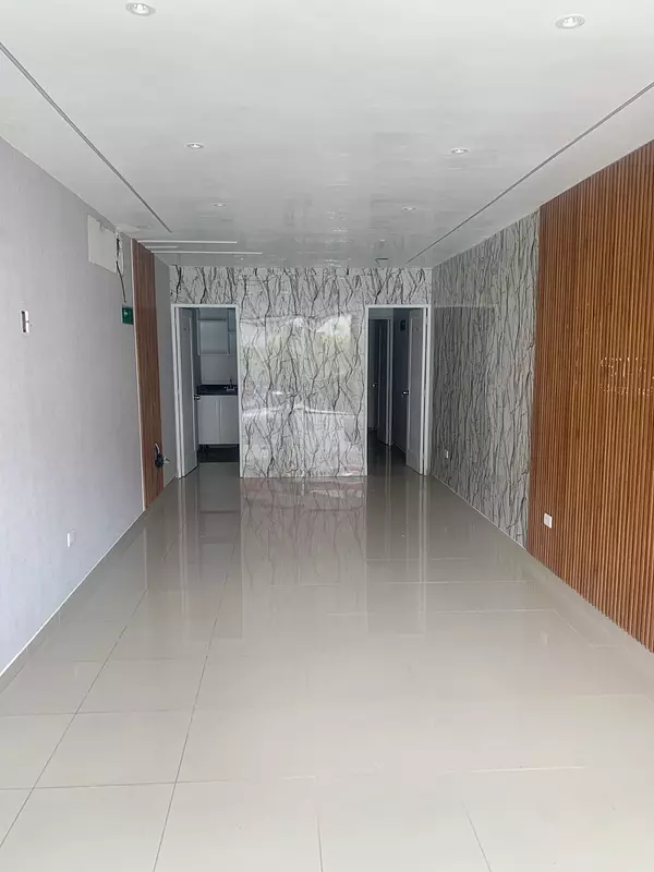 oficinas y locales comerciales - Local comercial en Piantini 9