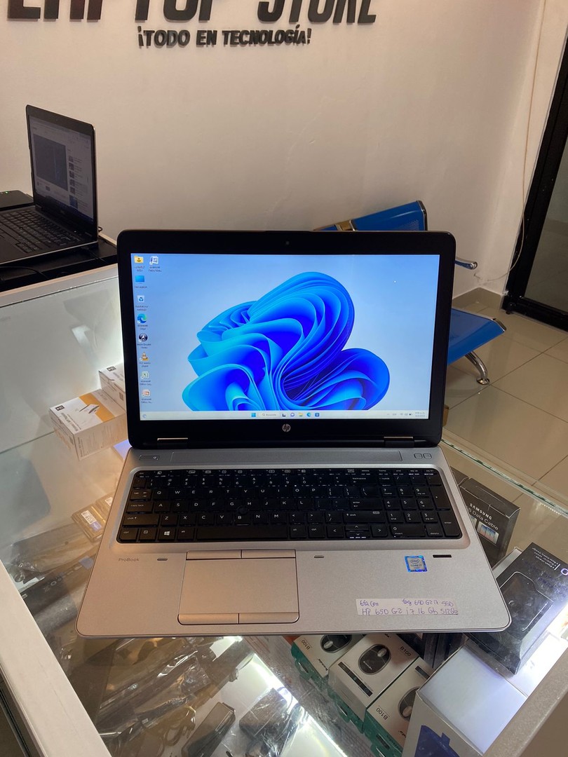 computadoras y laptops - Laptop HP ProBook 650 G2 15.6" i7 6ta Gen 16GB RAM 512GB SSD  Window 11 Pro Inst