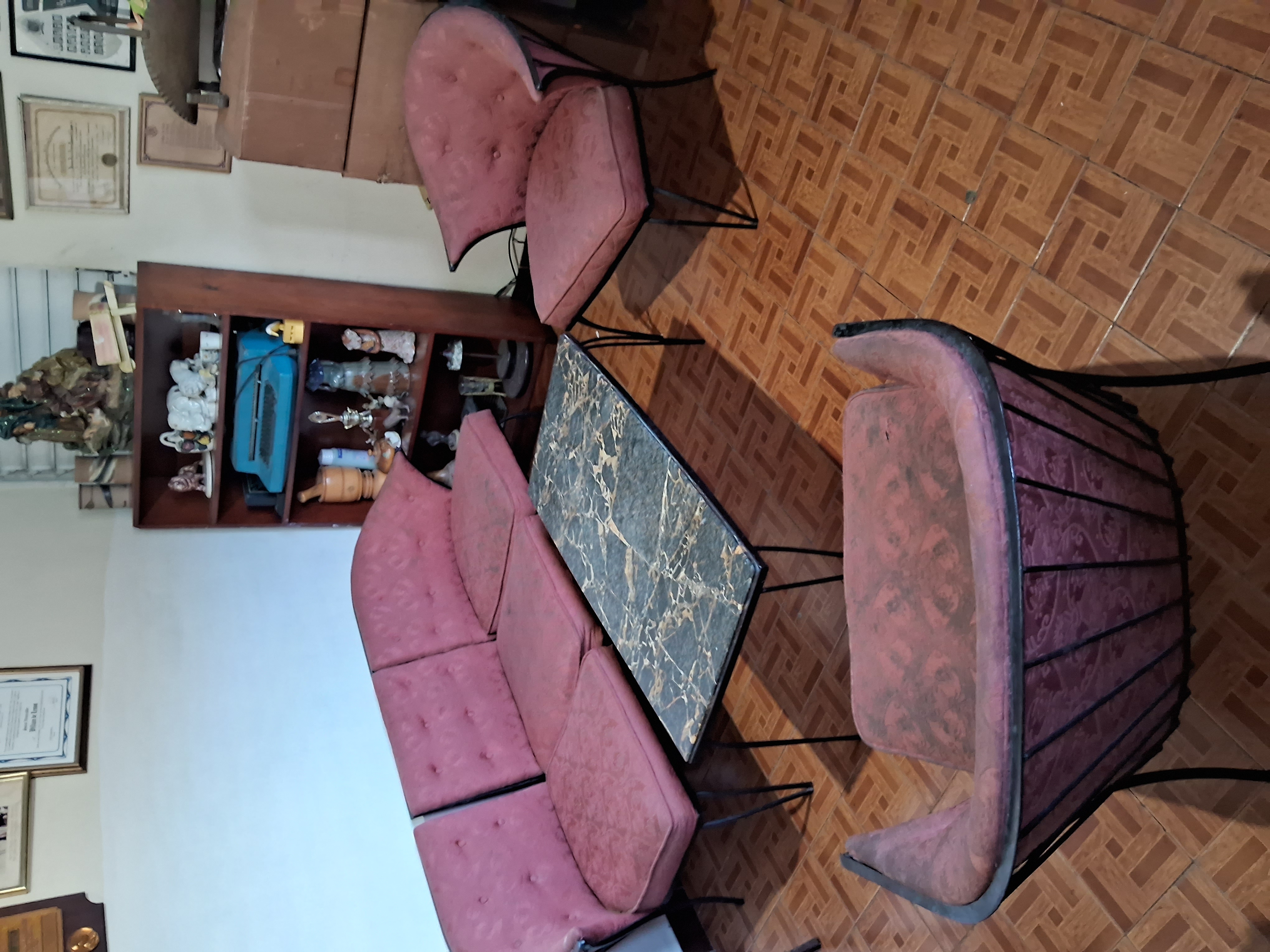 muebles y colchones - Juego de sala de hierro y tapizado. 0