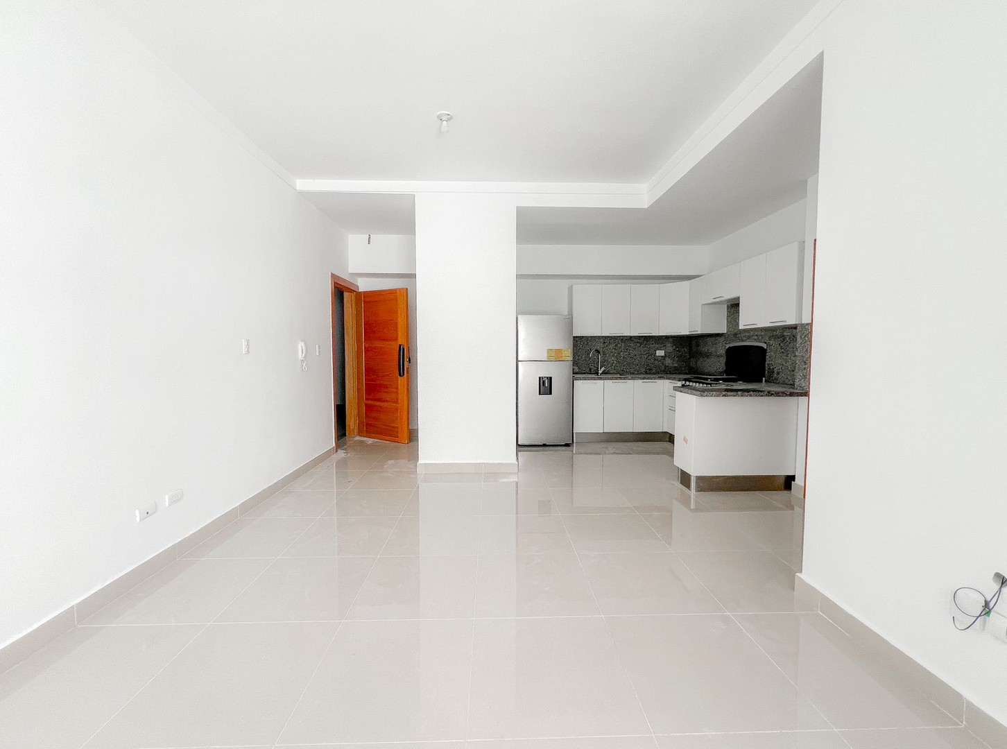 apartamentos - Evaristo Morales, Apartamento Con L/Blanca En Torre Moderna!!