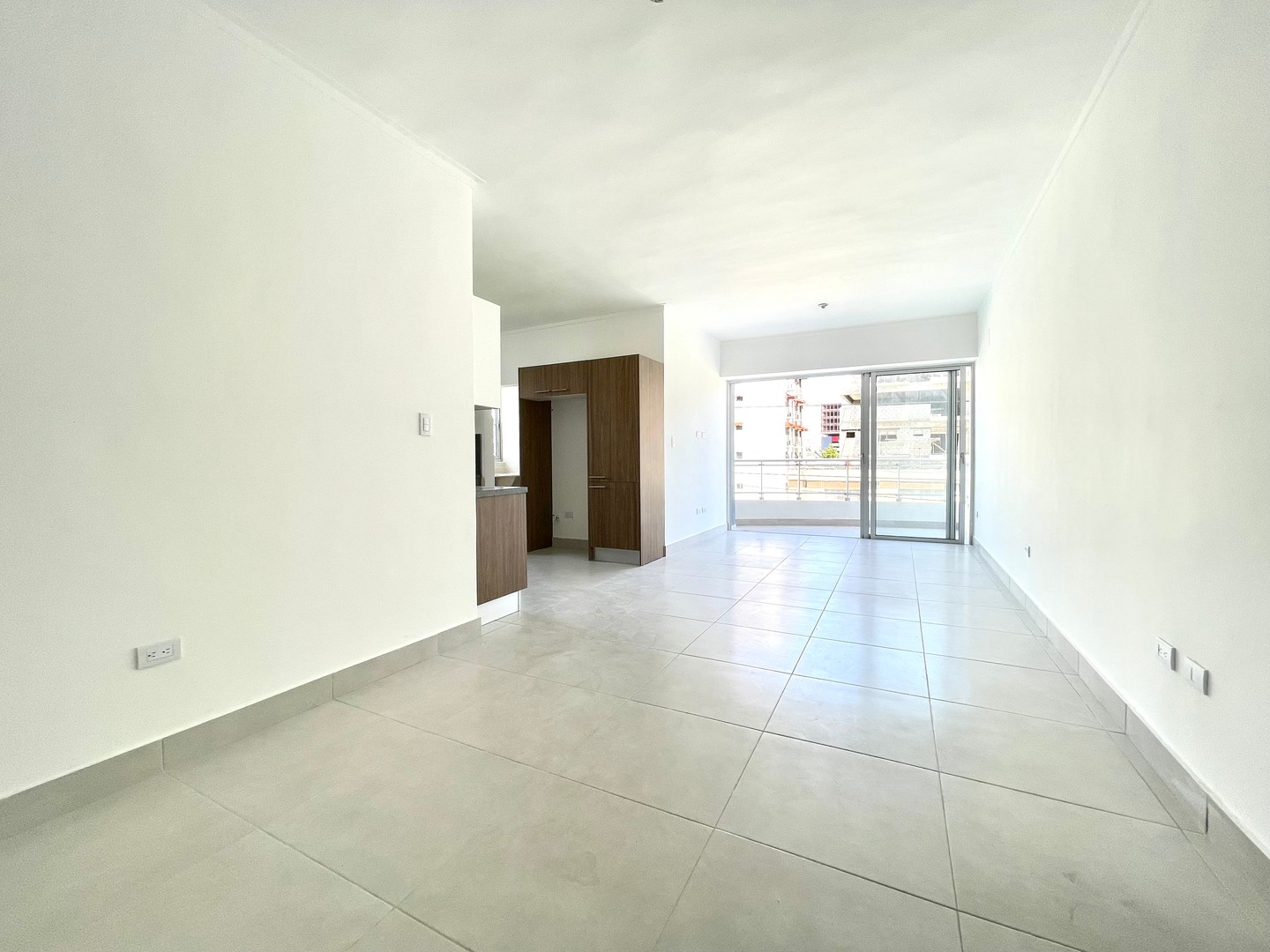 apartamentos - Alquiler de apartamento nuevo en Evaristo Morales 3