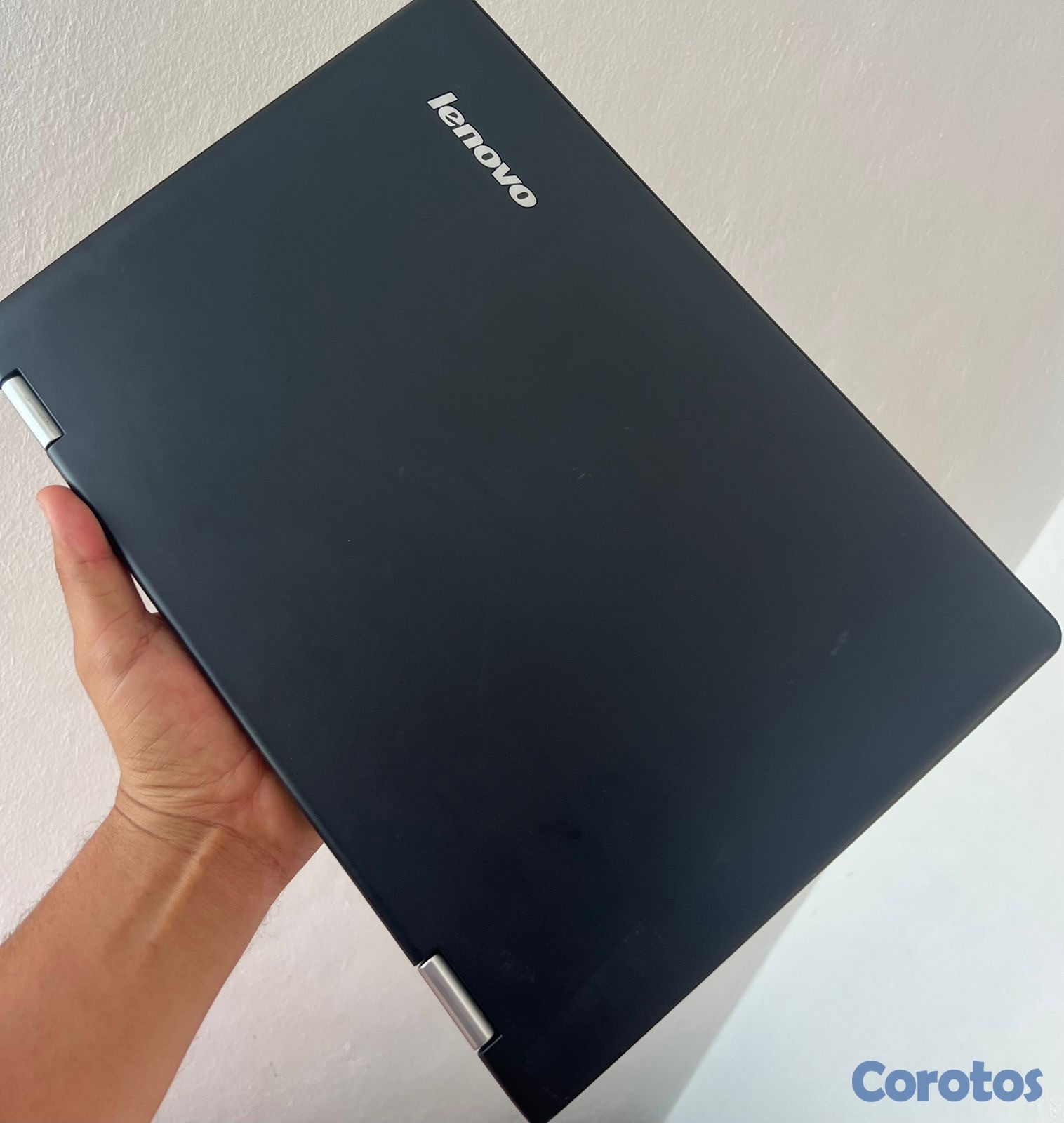 computadoras y laptops - Vendo Laptop Lenovo 2-in-1 Pantalla Touch HD Modo  1