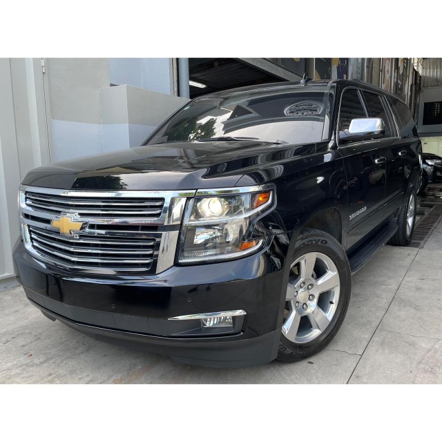 jeepetas y camionetas - Chevrolet Suburban premier 2019 nuevaaaa