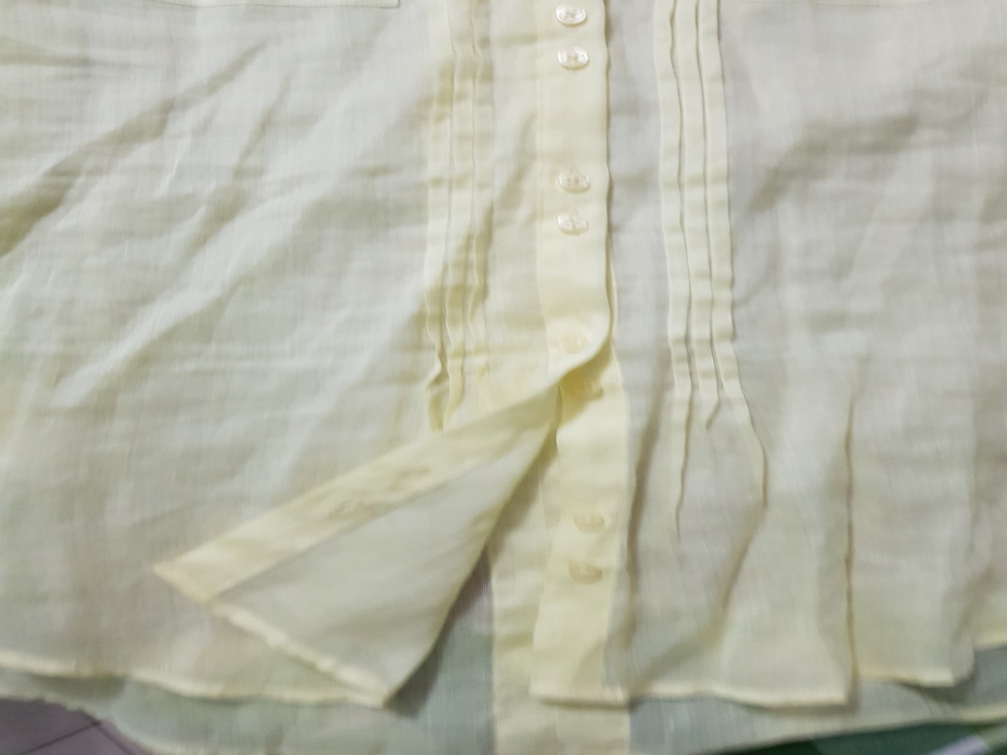 ropa para mujer - Delicada blusa sin mangas, color amarillo tierno, Massimo Dutti de España. 2