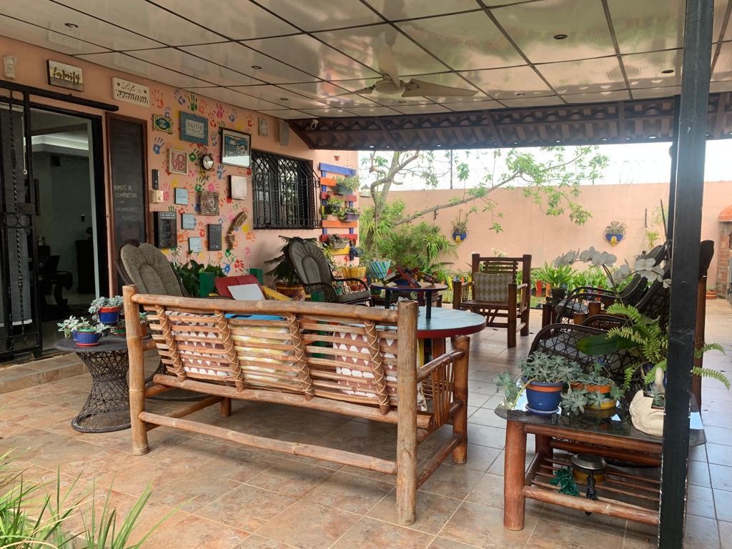 casas - VENDO Casa De 2 Niveles En Residencial Cerrado Altos De Arroyo Hondo III

 0