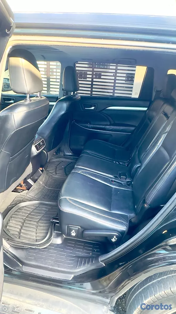 jeepetas y camionetas - 🔥 TOYOTA HIGHLANDER XLE AWD 2014 🔥
✨ KIT 2018 OEM ✨ 9