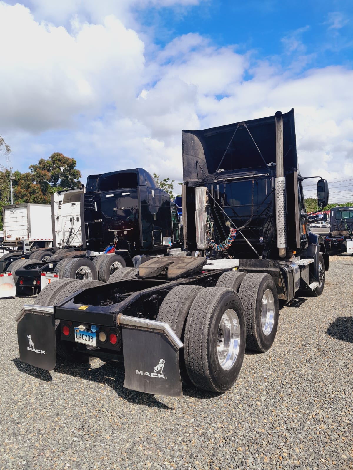 camiones y vehiculos pesados - Mack Pinnacle año 2015 7