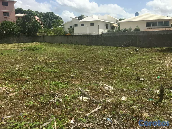 solares y terrenos - Terreno en VENTA en las Praderas de 1.058 m2 .     4