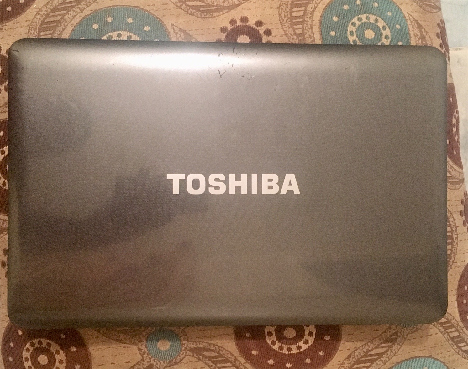 computadoras y laptops - VENDO LAPTOP TOSHIBA EN $6,500