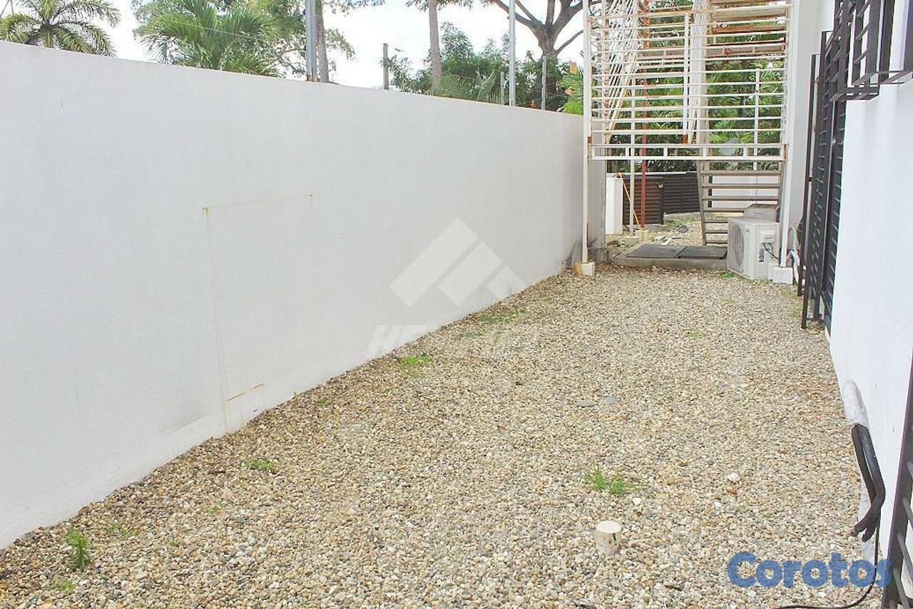 apartamentos - APARTAMENTO TERRAZA PRIVADA Y AREA SOCIAL PROXIMO  4