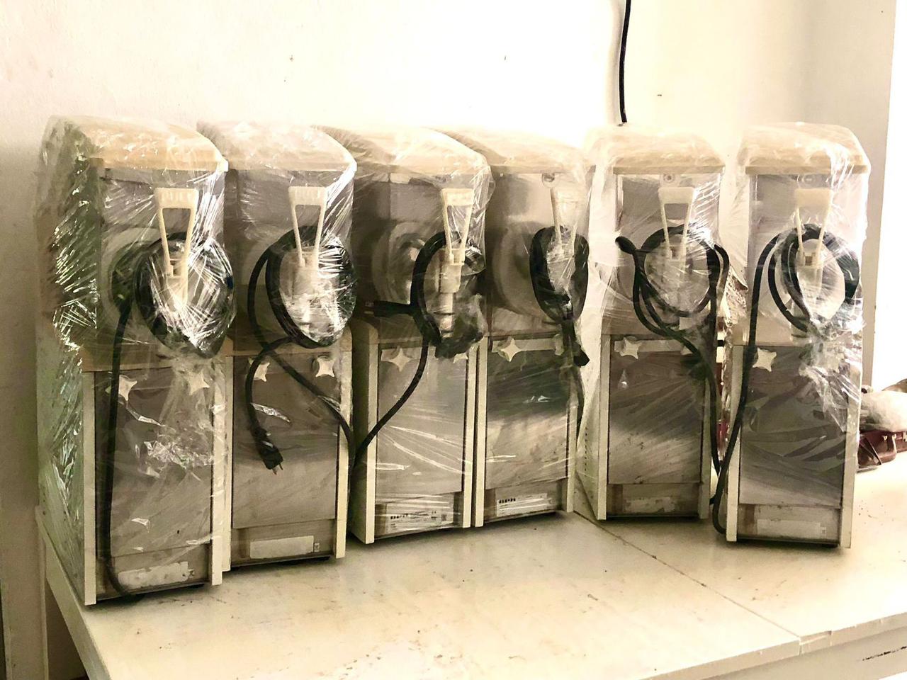 equipos profesionales - MÁQUINA FROZEN (europea) Granizados 0