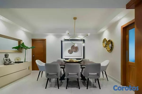 apartamentos - Venta de amplio apartamento ubicado en Serralles 7