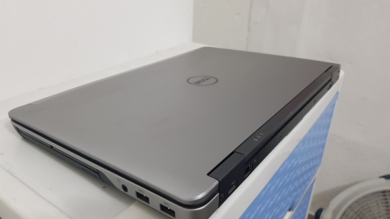 computadoras y laptops - laptop Dell 6540 17 Pulg Core i7 2.8ghz Ram 8gb SSD 512GB Aty Radeon 2gb Dedicad 2