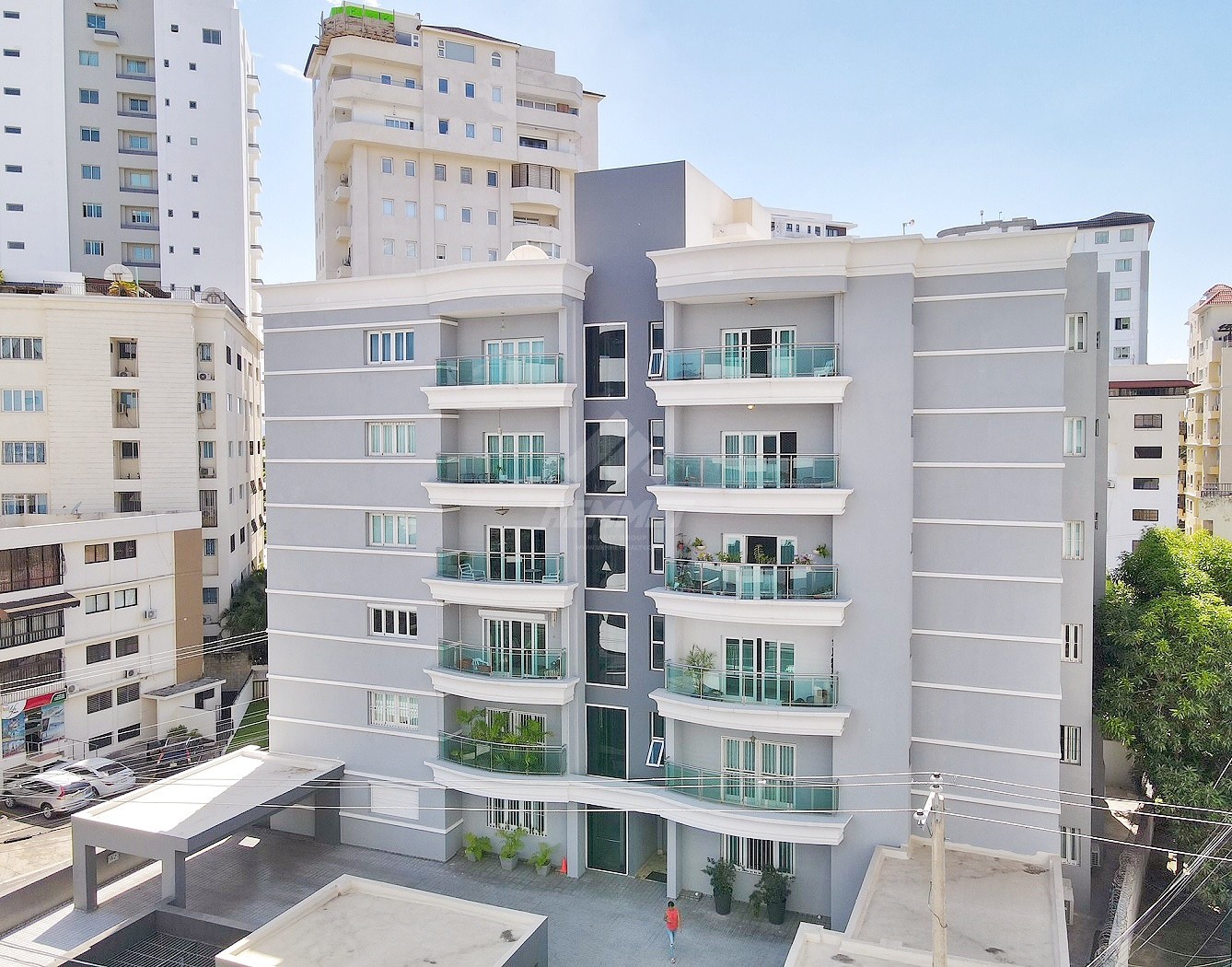 apartamentos - TORRE EXCLUSIVA ZONA LA TRINITARIA SANTIAGO  0