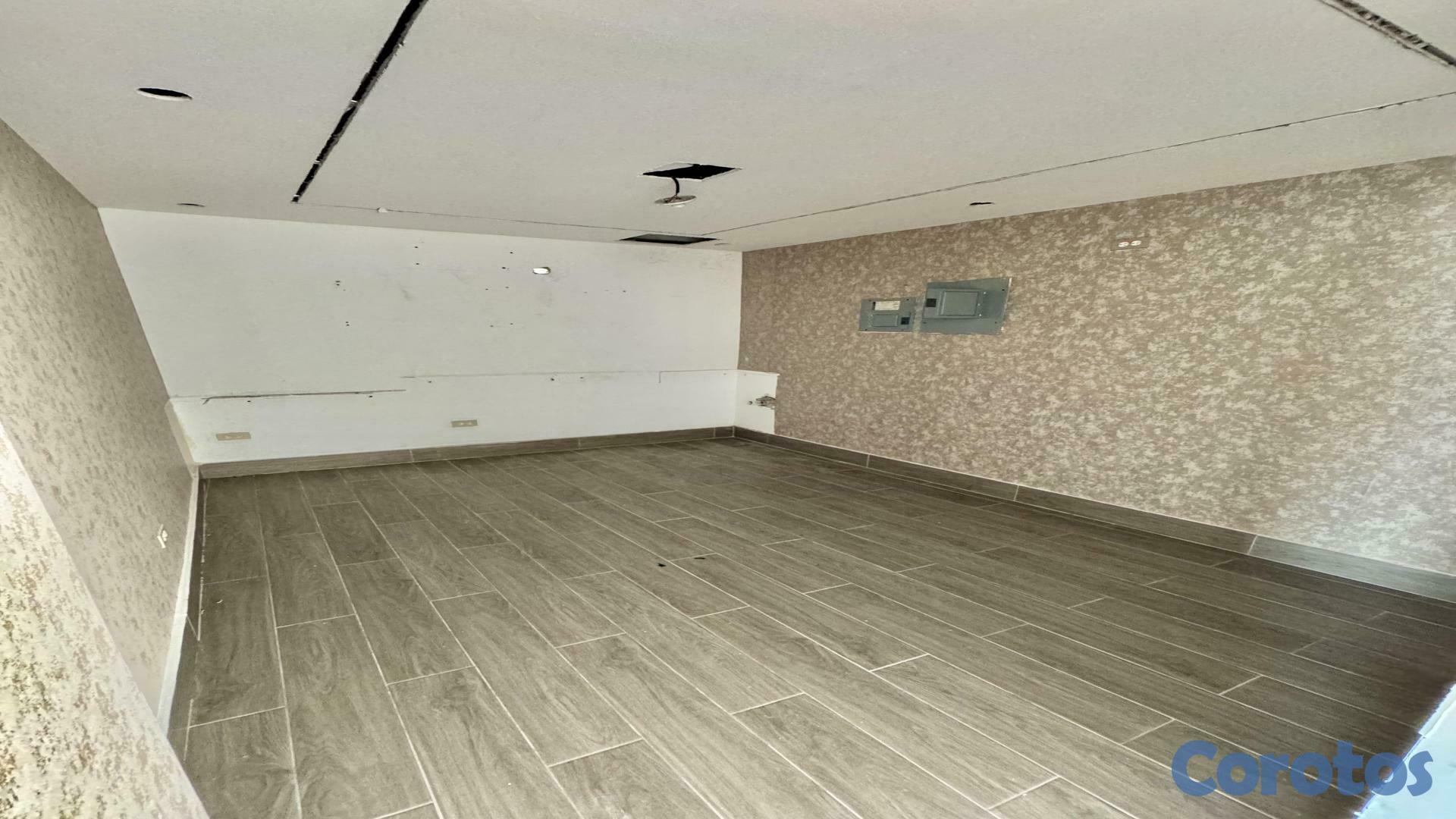 oficinas y locales comerciales - Local Comercial en Los Cacicazgos 9