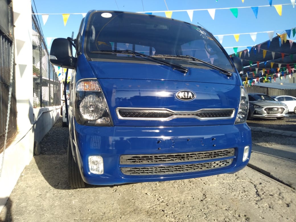 camiones y vehiculos pesados - KIA BONGO 2017 AZULDESDE: RD$ 850,100.00 1