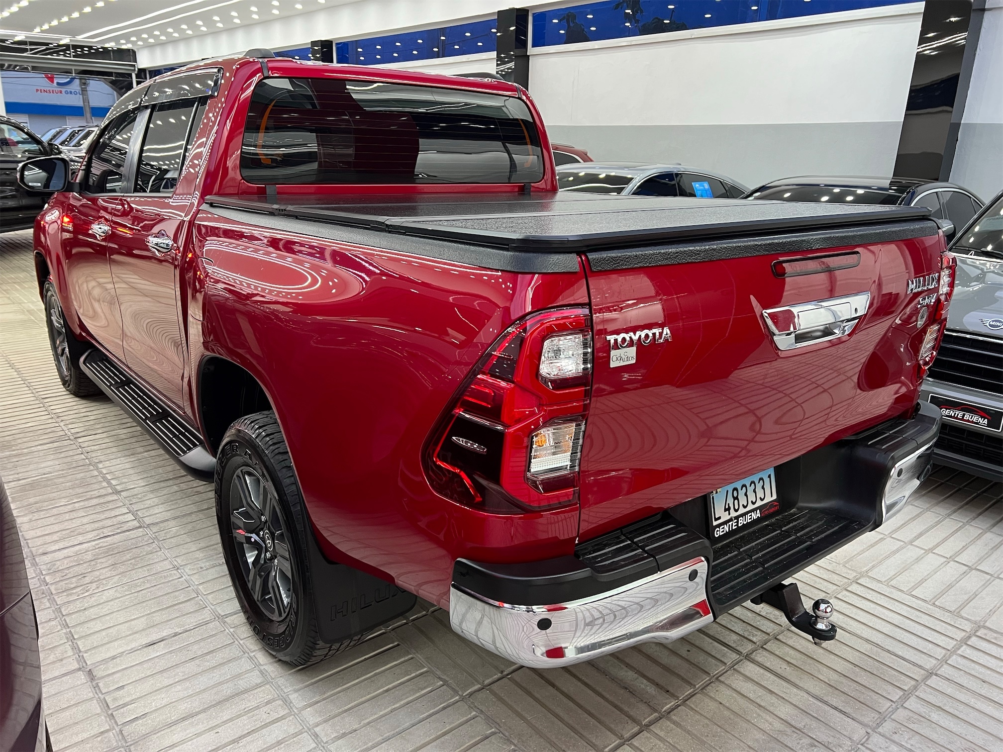 jeepetas y camionetas - Toyota hilux 2023 SRV Limited 5