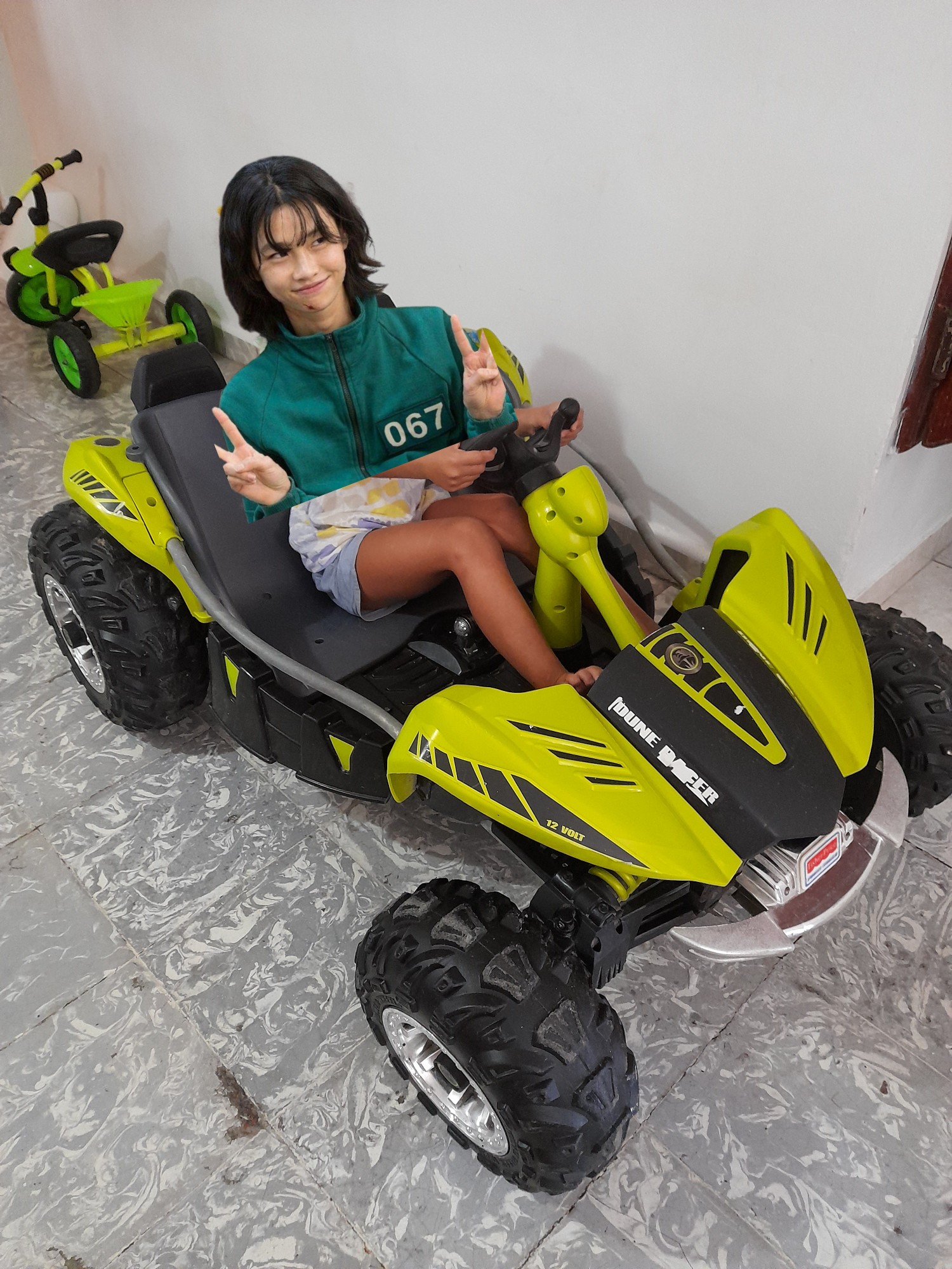 juguetes - Carro para niños todo terreno eléctrico