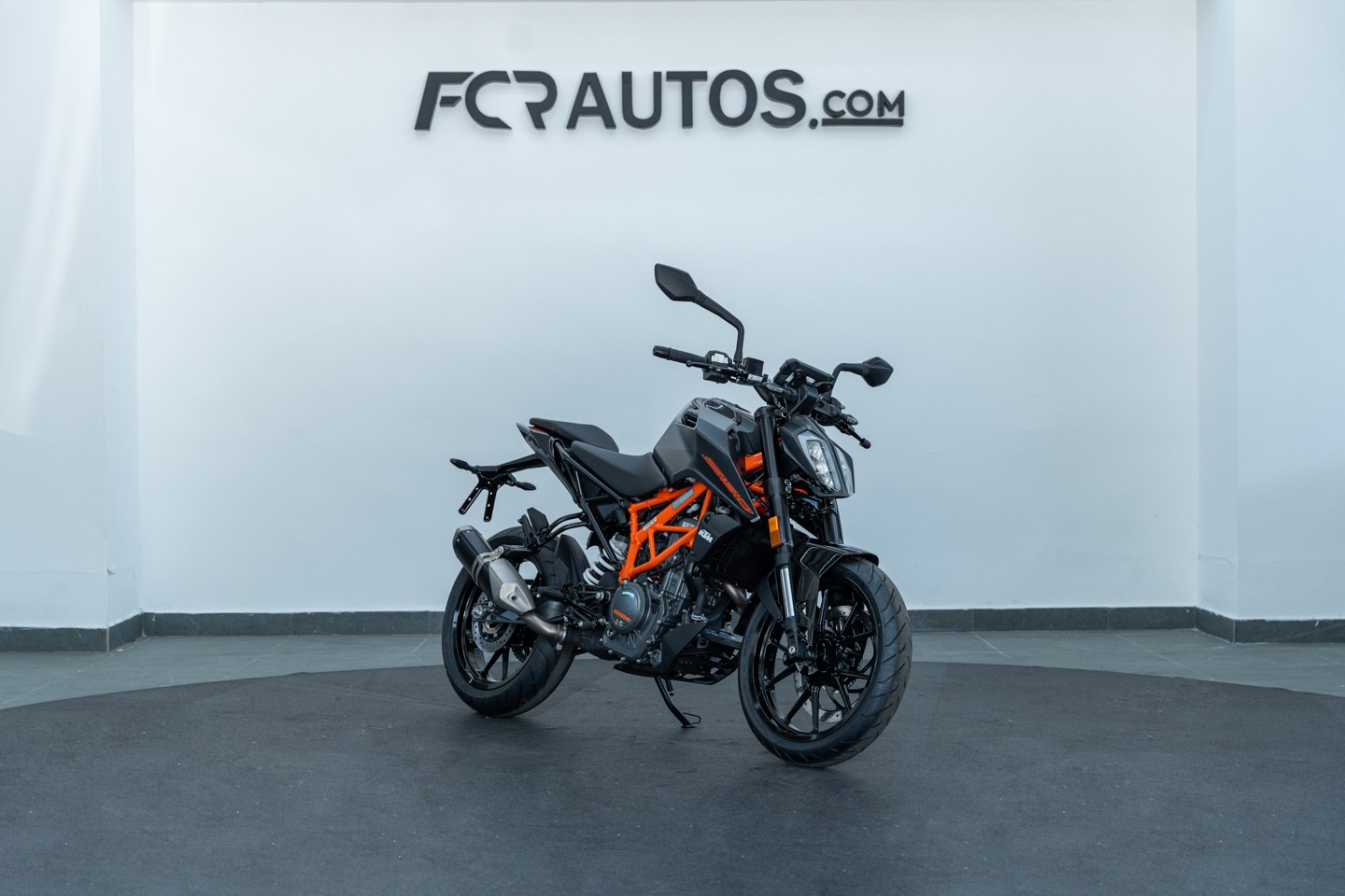 motores y pasolas - KTM 390 DUKE 2023